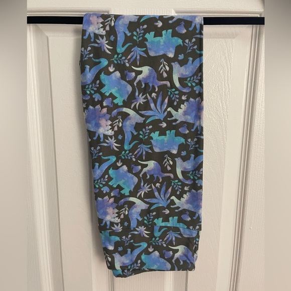 LuLaRoe OS Leggings. Purple/Blue Dinosaurs - Picture 1 of 2